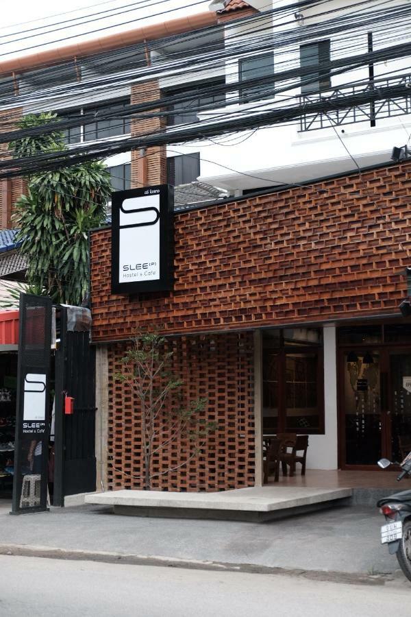 Slee Hostel Chiangmai (Adults Only) Chiang Mai Luaran gambar